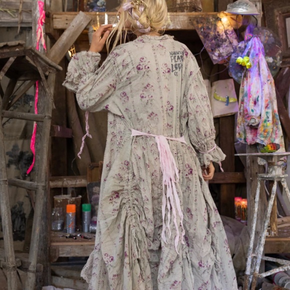 🪻NWT MAGNOLIA PEARL Ainsley Gown🪻 - Picture 13 of 16